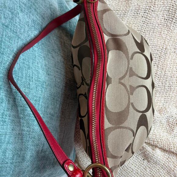 vintage coach bags dropping 10/03 💌 #coach #vintagecoach  2000s coach purse with classic